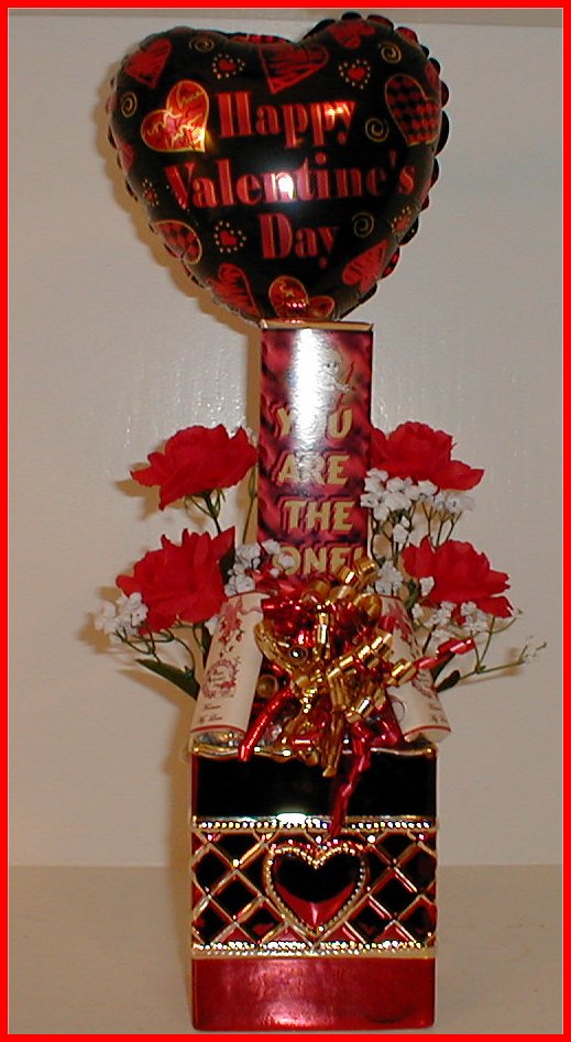 darkredgiftbag.jpg (97622 bytes)